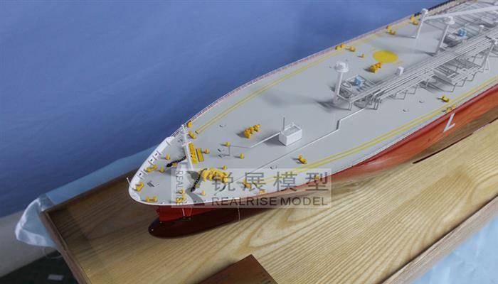 84,000 CBM LPG CARRIER MOCKUP